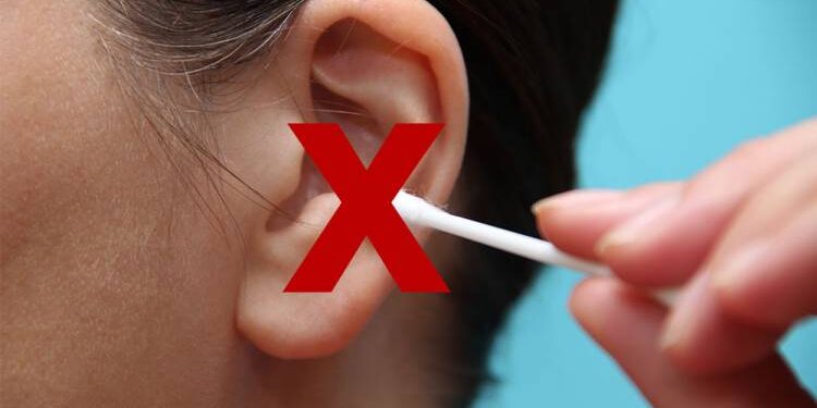 কানের ময়লা পরিষ্কার করার নিয়ম