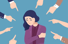 সাইকোসিস : সবার সঙ্গে থেকেও সম্পূর্ণ আলাদা !