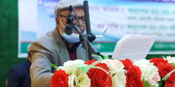 চিকিৎসা বিজ্ঞানের বই বাংলায় হলে বুঝতে সহজ হবে: অধ্যাপক আজিজুল হক