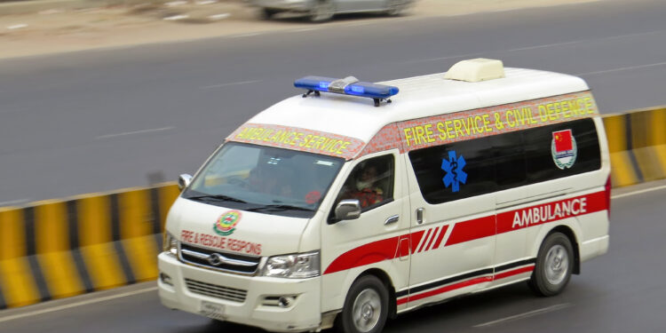 ফায়ার সার্ভিসের এম্বুলেন্স