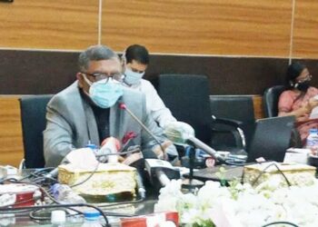 টিকার জন্য ভারতকে তাগাদা দেওয়া হচ্ছে: স্বাস্থ্যমন্ত্রী