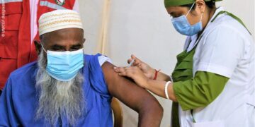 একই কেন্দ্রে টিকা না নিলে সার্টিফিকেট মিলবে না