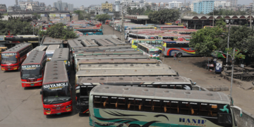 লকডাউন বাড়ল ১৬ মে পর্যন্ত,আন্তঃজেলা গণপরিবহন বন্ধ