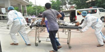 গত ২৪ ঘণ্টায় সারাদেশে ১১২ মৃত্যু, শনাক্ত ৭৬৬৬