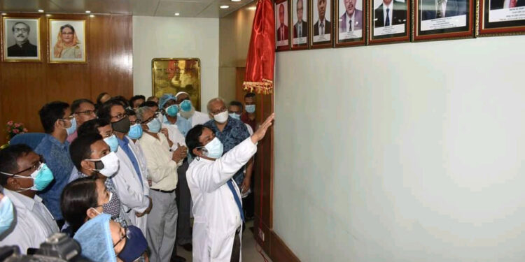 স্মৃতির ফ্রেমে বিএসএমএমইউয়ের সকল ভিসি