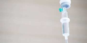 করোনায় জীবনরক্ষাকারী নতুন চিকিৎসা উদ্ভাবন যুক্তরাজ্যের