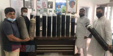পাবনা যুবলীগ ঘরে ঘরে পৌঁছে দিচ্ছে অক্সিজেন সিলিন্ডার