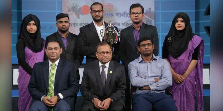 ‘এ মাসের শেষের দিকে কমতে পারে ডেঙ্গুর প্রকোপ’