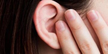 কানে 'তালা' লেগে গেলে