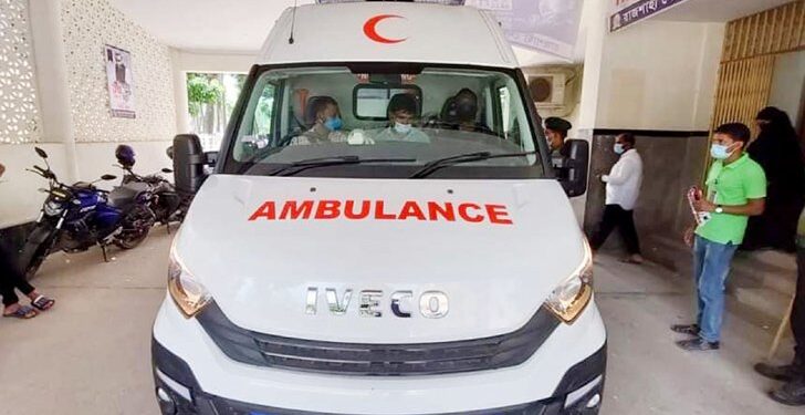 অবশেষে রামেকের কার্ডিয়াক অ্যাম্বুলেন্স চালু
