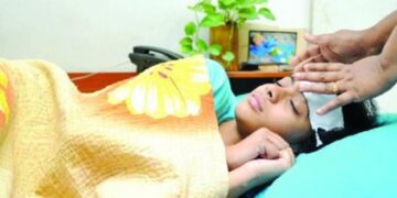 বাড়িতে ডেঙ্গু রোগীর সেবাযত্ন