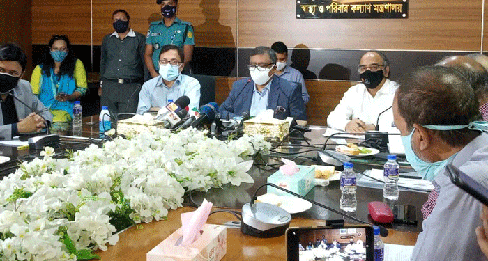 সেরামের টিকা না পেলে টাকা ফেরত দিতে হবে : স্বাস্থ্যমন্ত্রী