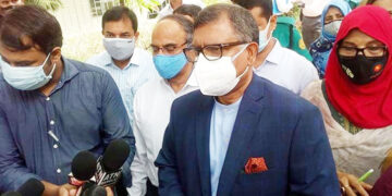 স্কুল-কলেজ শিক্ষার্থীরা পাবে ফাইজার-মডার্নার টিকা
