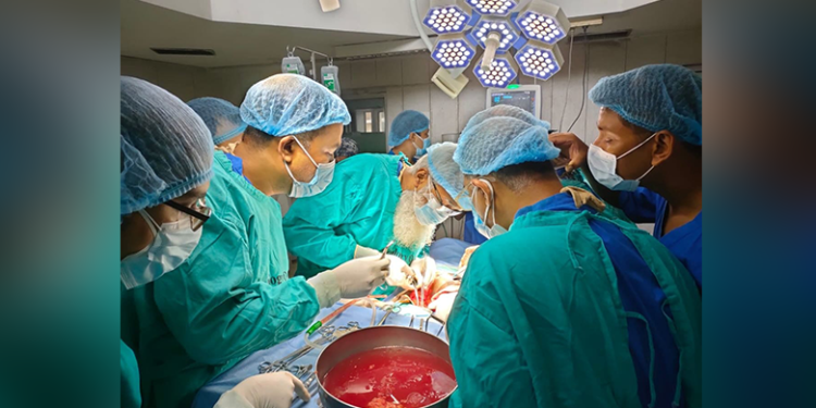 বিএসএমএমইউ’তে ৫৬৩তম সফল কিডনি প্রতিস্থাপন