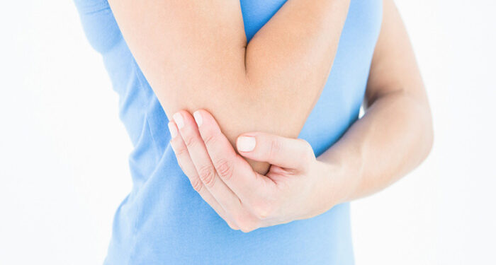 হাতের কনুইয়ে হালকা টোকা দিলে বৈদ্যুতিক শকের মতো লাগে কেন?