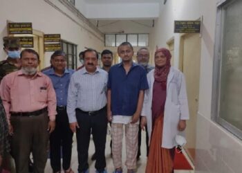 চমেক সংঘর্ষ: পরিবারের কাছে ফিরলো আকিব