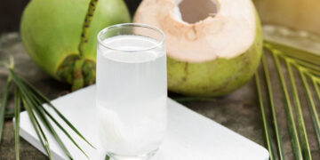 যাদের জন্য বিপজ্জনক হবে ডাবের পানি