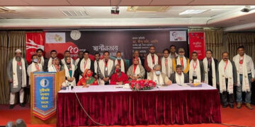 কোয়ান্টাম ফাউন্ডেশনের উদ্যোগে স্বাধীনতার ৫০ বছরে ৫০ বার রক্তদাতাকে সংবর্ধনা