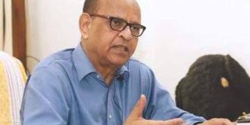 শ্বাসনালি পুড়ে যাওয়ায় শঙ্কামুক্ত বলা যাচ্ছেনা: ডা. সামন্তলাল সেন
