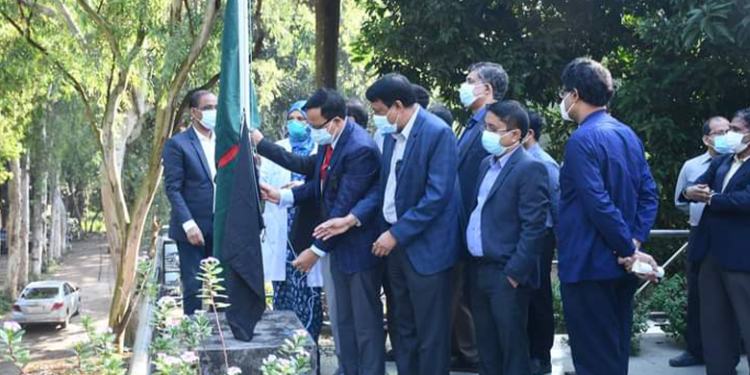 শহীদ বুদ্ধিজীবীদের শ্রদ্ধা জানাতে চমেকে নানা আয়োজন