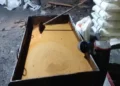 অস্বাস্থ্যকর গুড়ের কারখানায় ভ্রাম্যমাণ আদালতের জরিমানা ও সিলগালা