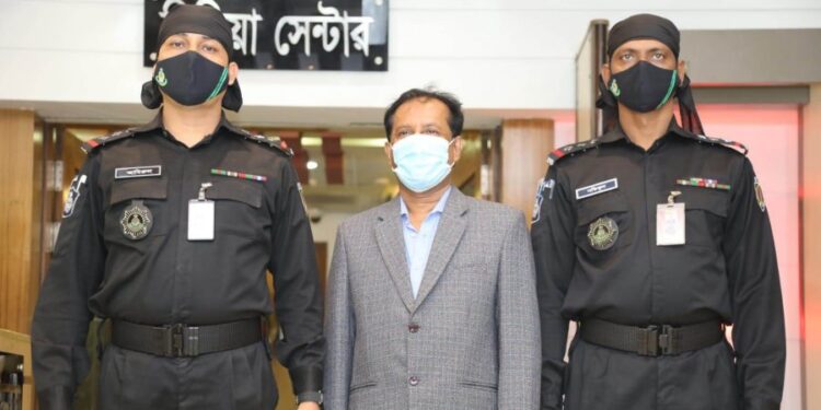 আইসিইউ-কেন্দ্রিক ব্যবসার ফাঁদ তৈরি করে অবৈধ ক্লিনিক ব্যবসা তিনি!