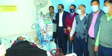 চট্টগ্রাম ডায়াবেটিক জেনারেল হাসপাতালে ডায়ালাইসিস মেশিন হস্তান্তর জেলা পরিষদের