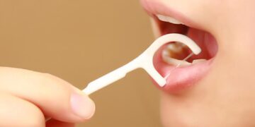 কেন জরুরি ডেন্টাল ফ্লস ?