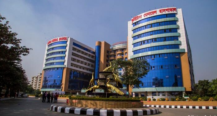 রোগীর উপচে পড়া ভিড়ে হাসপাতালে বাড়ানো হচ্ছে চিকিৎসক, স্বাস্থ্যকর্মী ও অক্সিজেন