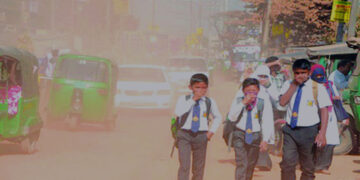 বায়ুদূষণের শীর্ষে ঢাকা, বাড়ছে ক্যান্সারের ঝুঁকি