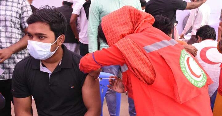 গণটিকার বাস্তবায়নে রেড ক্রিসেন্টের ৫ হাজার স্বেচ্ছাসেবক