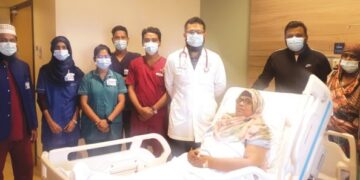 এভারকেয়ার হাসপাতালে ইআরসিপি পদ্ধতিতে পিত্তনালীর পাথর অপসারণ