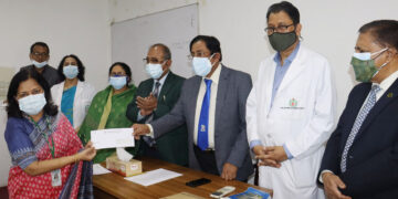 বিএসএমএমইউ’র ২৫ শিক্ষক পেলেন গবেষণায় অনুদান