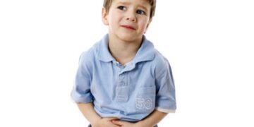 শিশুর মলের সঙ্গে রক্ত গেলে কী করবেন?