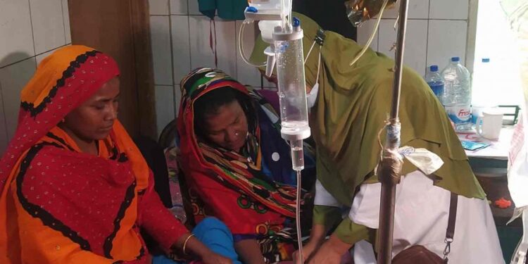 হাসপাতালে ডায়রিয়া শয্যা আছে চারটি, রোগী ২৭ জন