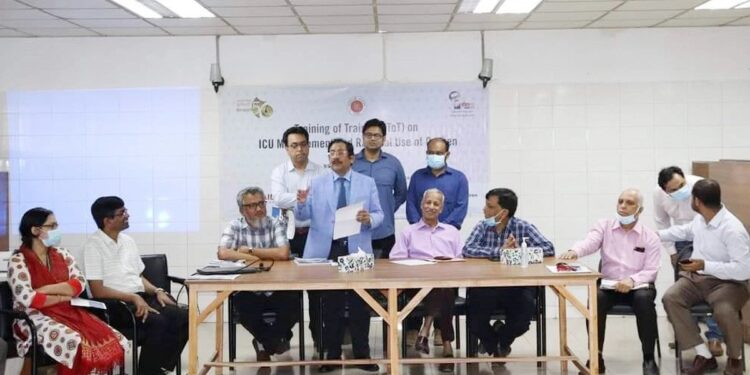 বিএসএমএমইউয়ে আইসিইউ ব্যবস্থাপনা বিষয়ক প্রশিক্ষণ কর্মশালা শুরু