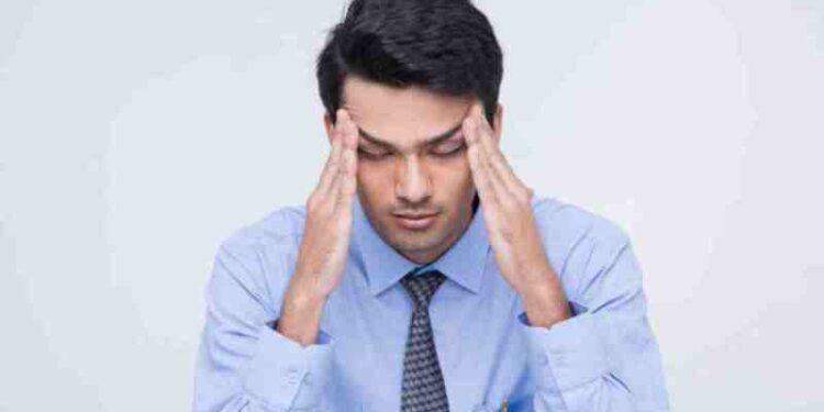 মাথাব্যথায় ভুগছেন বিশ্বের ৫২ শতাংশ মানুষ : গবেষণা