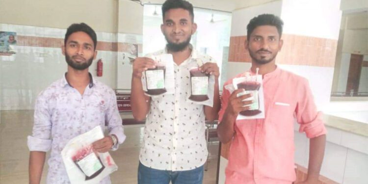 প্রসূতি মায়ের মৃত্যুঝুঁকিতে পাশে দাঁড়াল ‘ভোলা ব্লাড ডটকম’