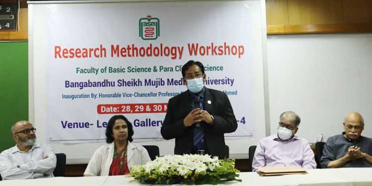 ভালো গবেষণার জন্য থাকবে পুরস্কার: বিএসএমএমইউ উপাচার্য