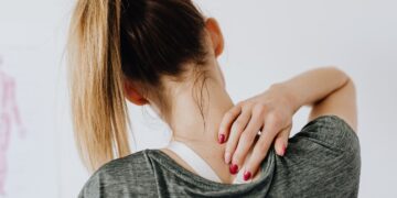 কাঁধের জোড়ায় জখম হলে