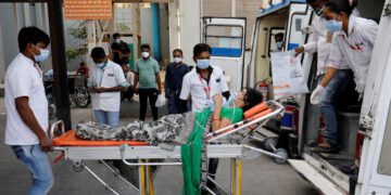 ২৪ ঘণ্টায় সারা বিশ্বে করোনায় আক্রান্ত কমেছে,মৃত্যু শতাধিক