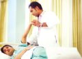 ব্যথার ওষুধ খাবেন নাকি ফিজিওথেরাপি নেবেন?