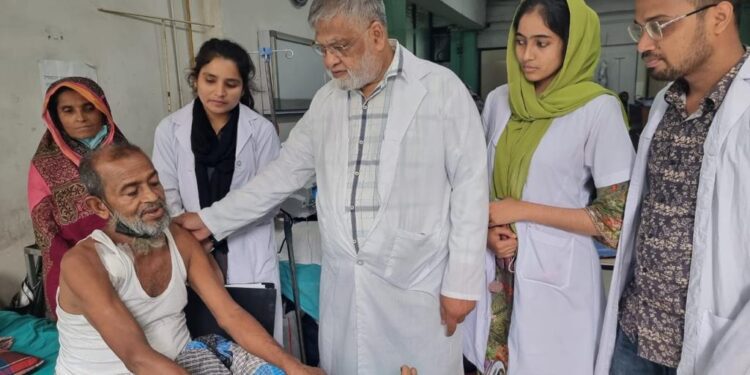 গণস্বাস্থ্য নগর হাসপাতালে অল্প খরচে পেটের ১৮ কেজি টিউমার অপসারণ