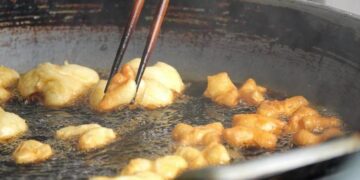 যেসব খাবার সন্ধ্যার পর এড়িয়ে যাবেন-