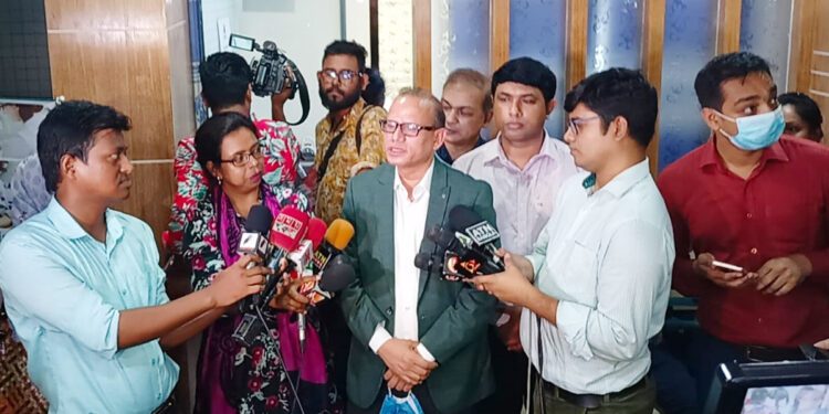 অভিযানের দ্বিতীয় দিনে ঢাকায় আরও সাত হাসপাতাল বন্ধ
