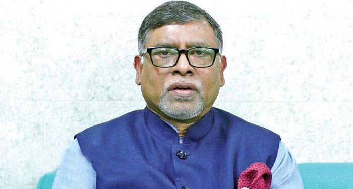 করোনার প্রকোপ বাড়লেও আতঙ্কিত হবেন না,সরকারিভাবে টিকার তৃতীয় ও চতুর্থ ডোজ দেওয়া হচ্ছে: স্বাস্থ্যমন্ত্রী