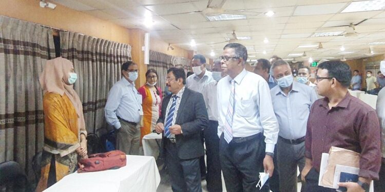 বিএসএমএমইউয়ে ইসিএআইসি’র পরীক্ষা অনুষ্ঠিত
