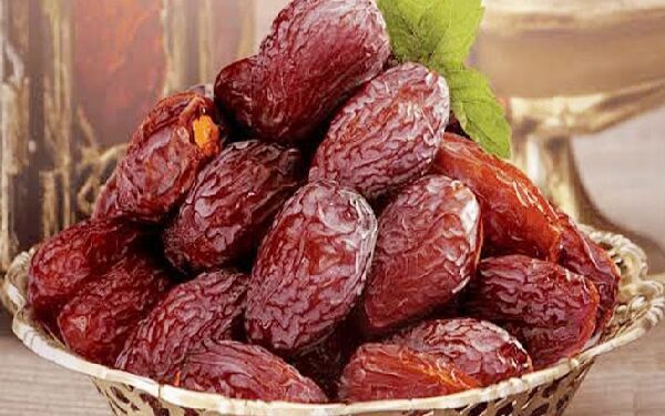 প্রতিদিন দুটি খেজুর খাওয়ার নানা উপকারিতা-