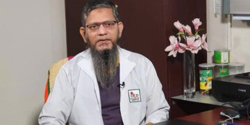 ১২০০ কিডনি প্রতিস্থাপনে মাইলফলক গড়লেন ডা. কামরুল ইসলাম