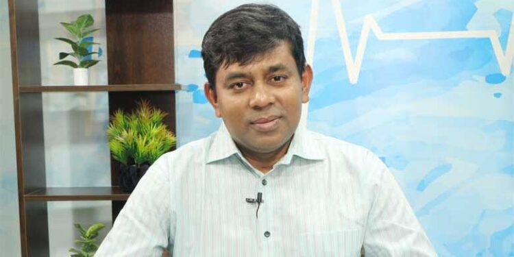 স্বাস্থ্য অধিদপ্তরের উপপরিচালক ডা. মীর মোবারক হোসাইন